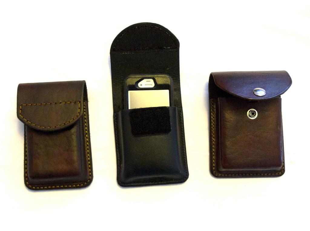 LEATHER iPHONE POUCH 