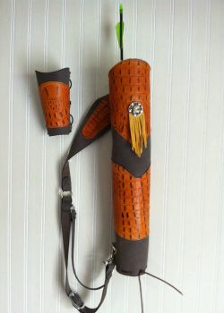 BQ-04 Quiver with Reptile Overlay